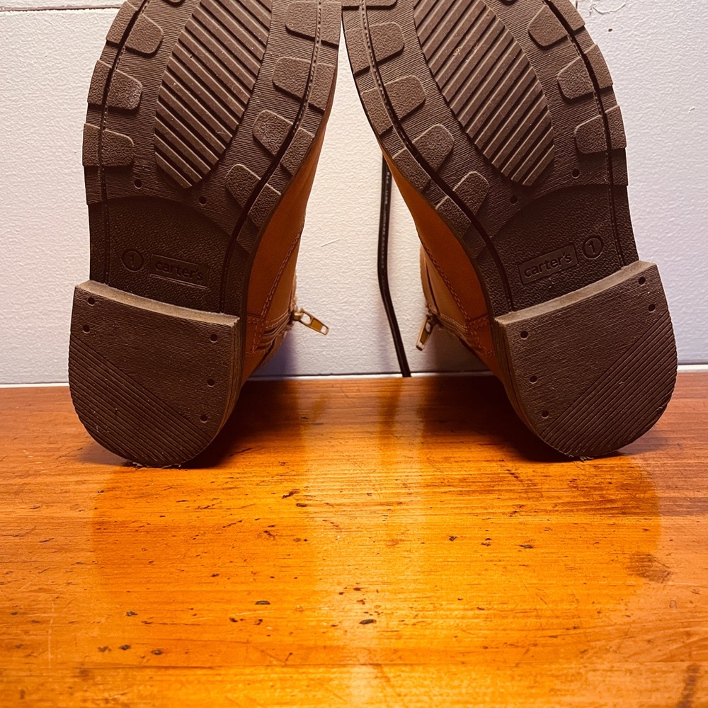Carter’s Brown Zip Up Boots with a Metallic Accent - Picture 3 of 6